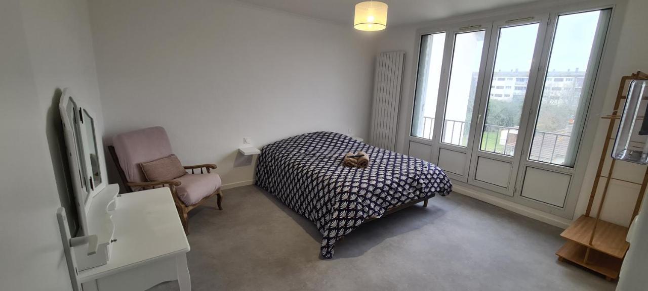 Private Room In Shared Apartment IV Beauvais Eksteriør billede